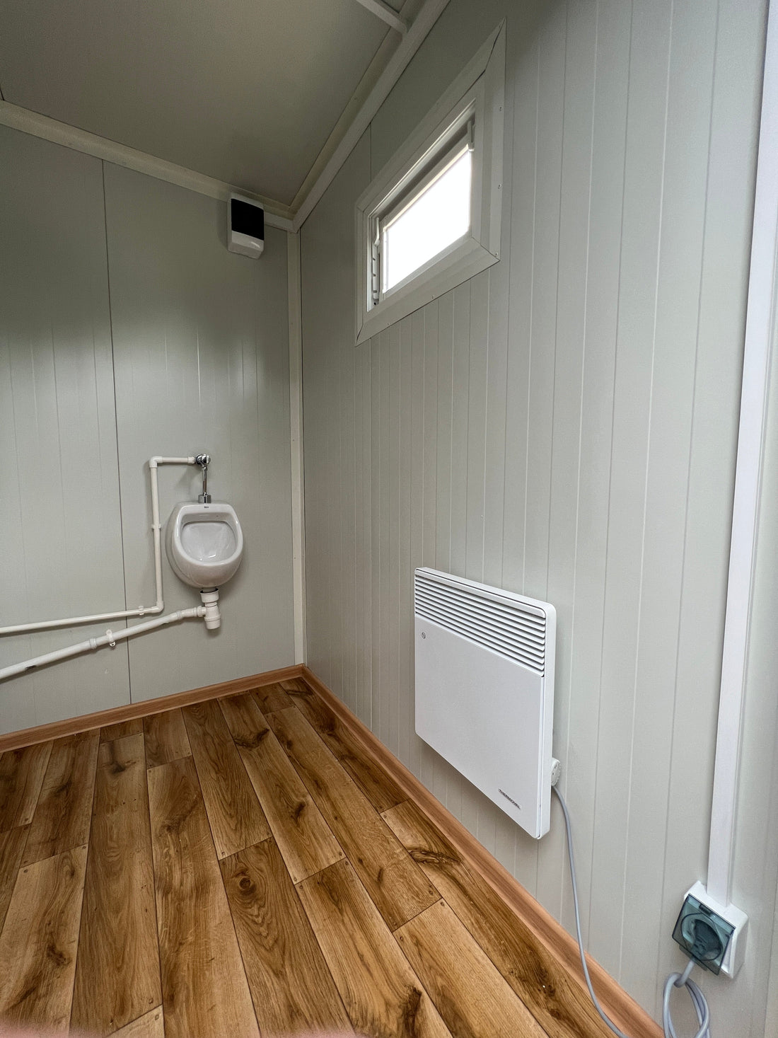 CONTENITORE SANITARIO 2,00 x 2,00 M CON CISTERNA