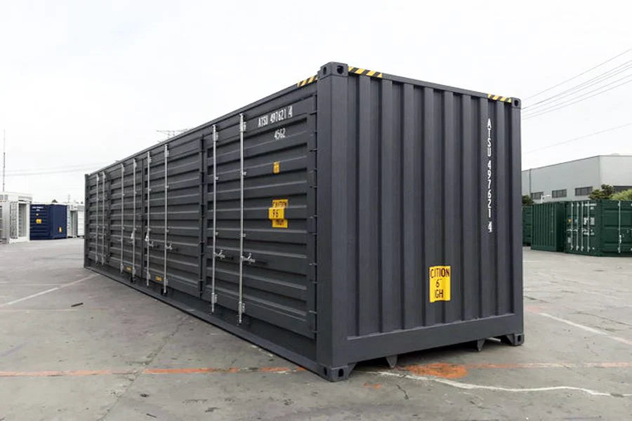 Nuovo container di 40 piedi a cubatura alta con accesso laterale completo