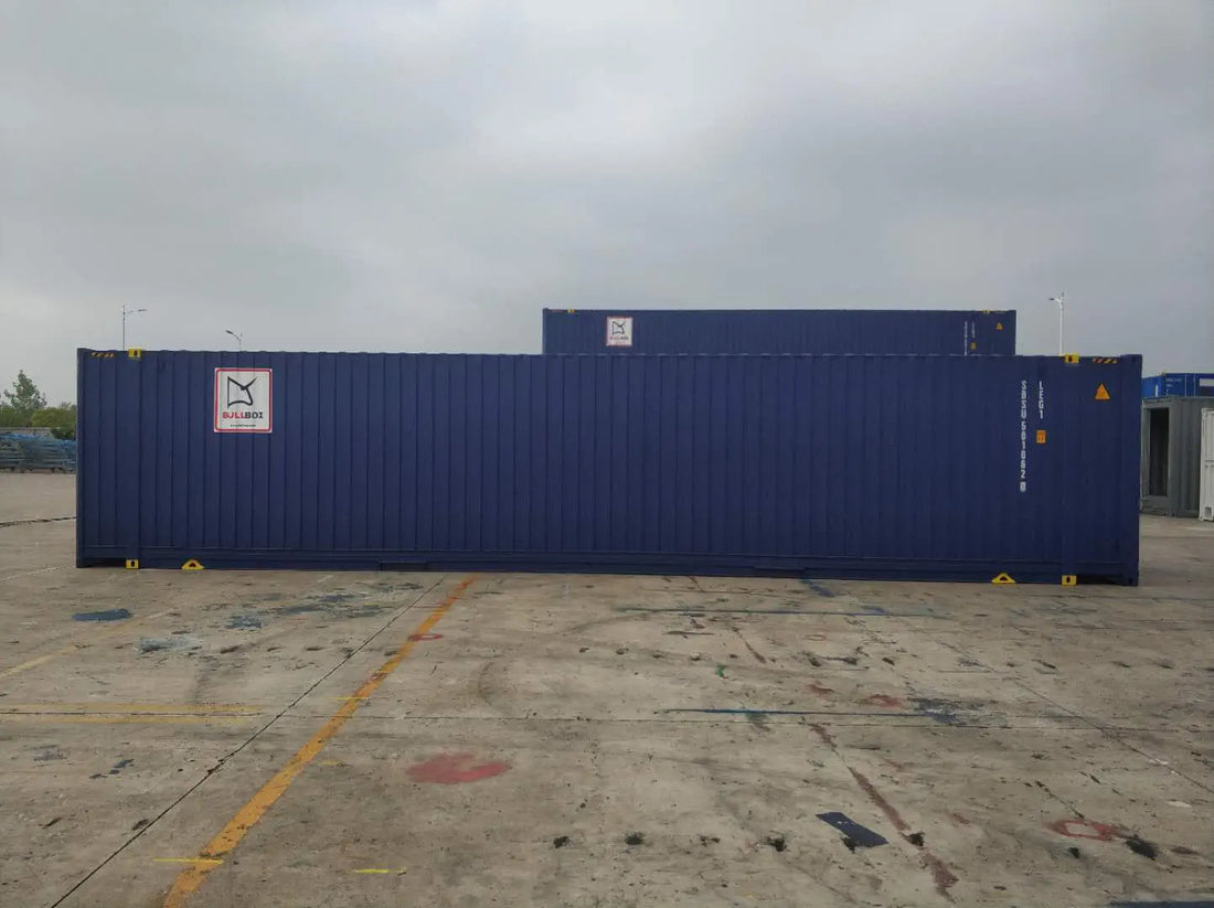 CONTENITORI MARITTIMI ALTI 45', CUBI LARGHI COME UN PALLET
